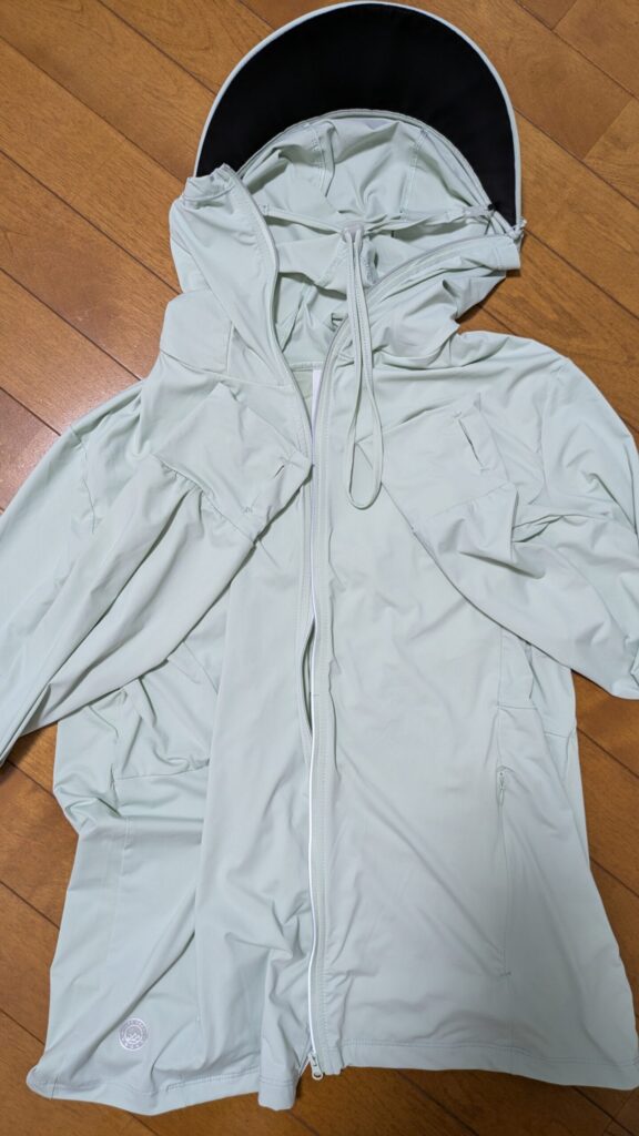楽天　UVカット冷感パーカー